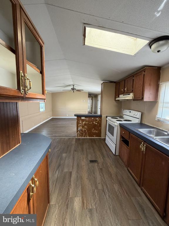 Building Photo - 97 Connector Rd