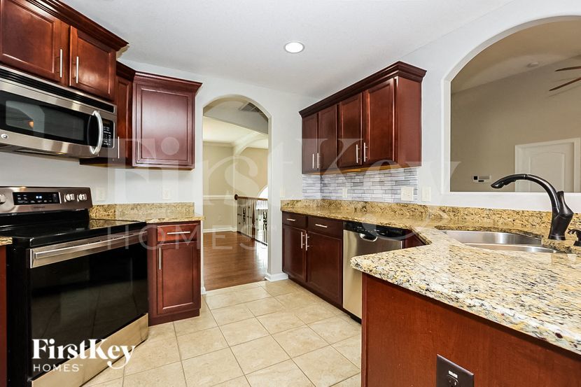 Building Photo - 698 Ellie Nat Dr