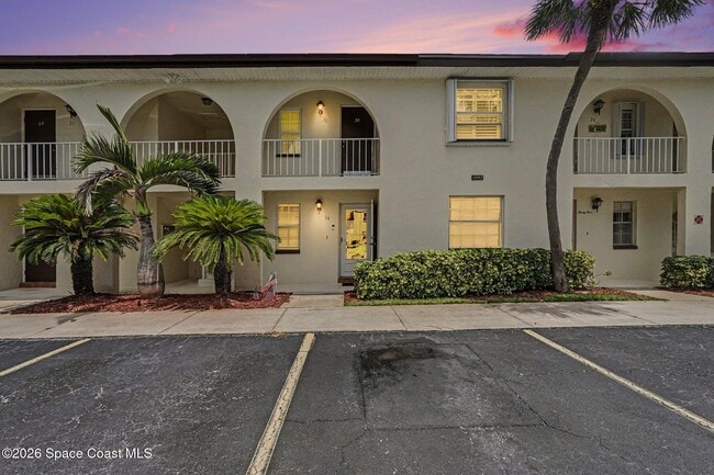 Building Photo - 1047 Small Ct