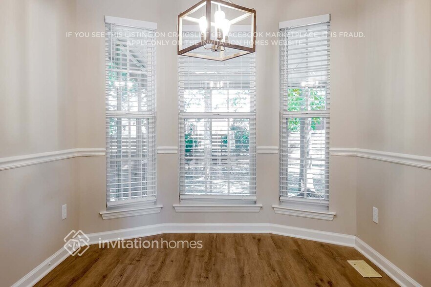 Building Photo - 135 Candle Wood Dr