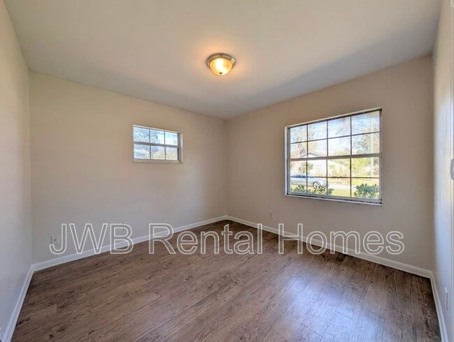 Building Photo - 3066 Purdom Dr