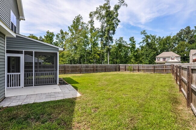 Building Photo - 109 W Webber Ln
