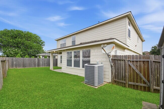 Building Photo - 526 Remington Lodge Ct