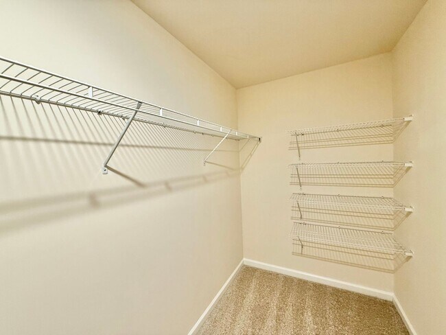 Building Photo - Spacious 4BD, 3BA Durham Home in a Prime Location Near Duke University, RTP, and RDU Airport