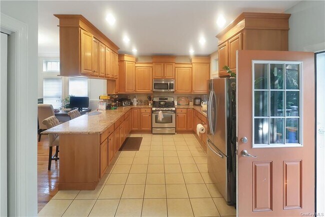 Building Photo - 29 Arbor Glen