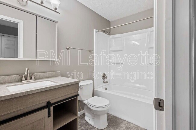 Building Photo - 3700 Goodall Ct