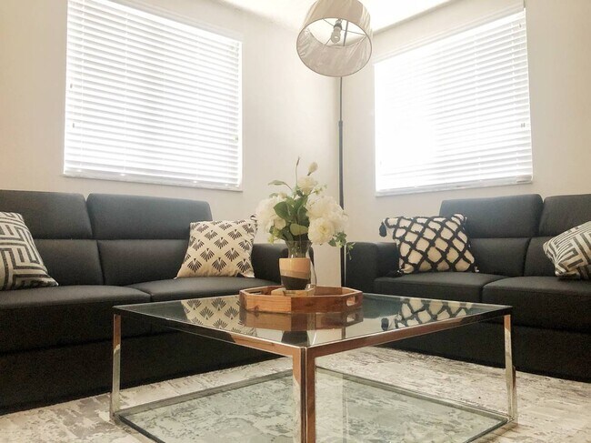 Living Room - 3182 Day Ave