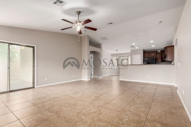 Building Photo - 3468 E Crescent Way