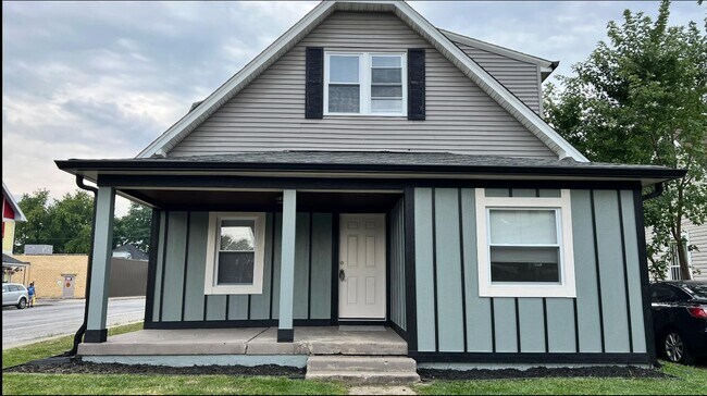 Building Photo - 304 N Linwood Ave