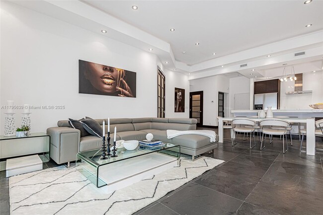 Building Photo - 2301 Collins Ave