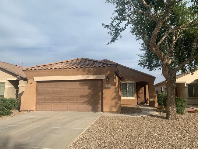 Primary Photo - Adorable home in Signal Butte Manor