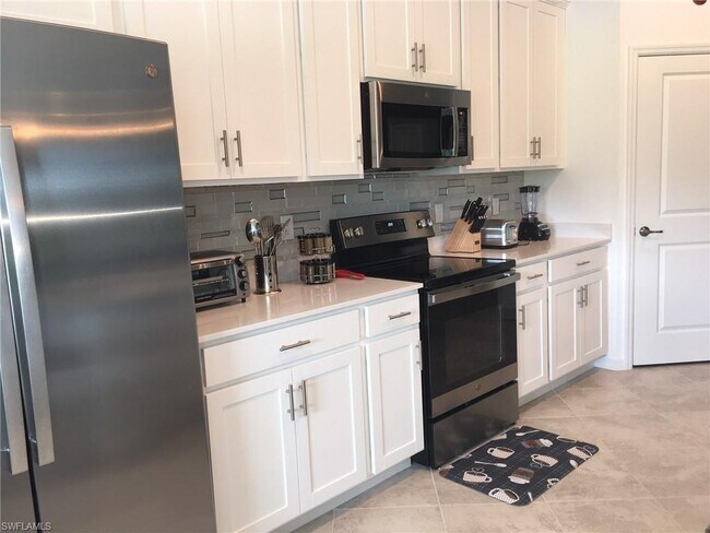 Building Photo - 6023 Ellerston Way