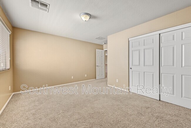 Building Photo - 2346 N Monticello Dr