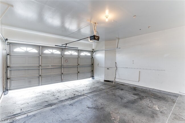 Building Photo - 5037 Souza Dr