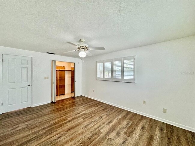 Building Photo - 1145 Stewart Dr