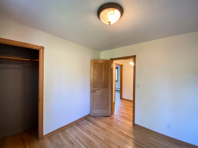 Bedroom 3 - 1606 S Lake Irving Dr SW