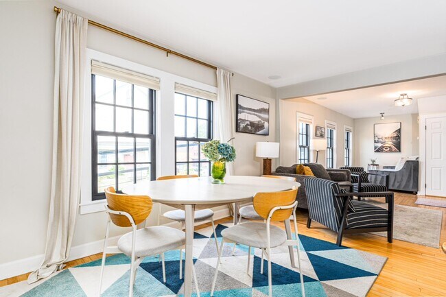 Building Photo - 279 Marcy St