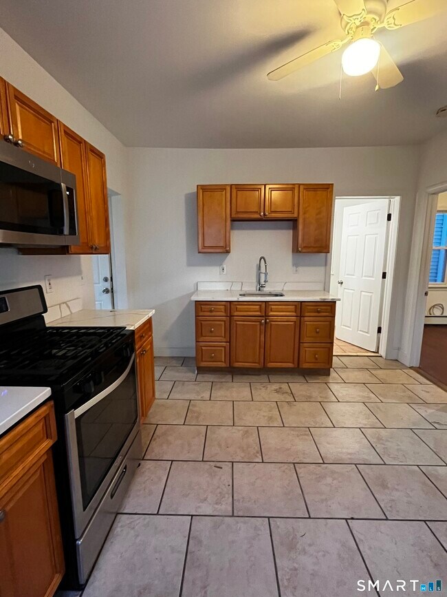 Building Photo - 109-111-111 Park Terrace