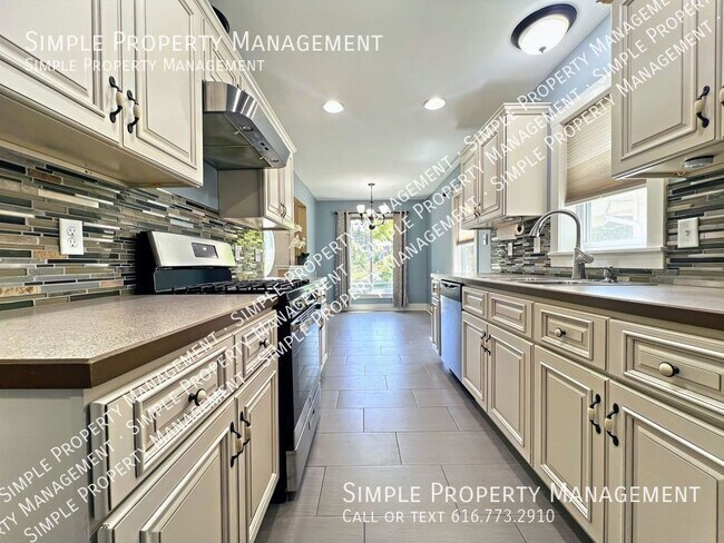 Building Photo - 367 Glenhaven Ave NW