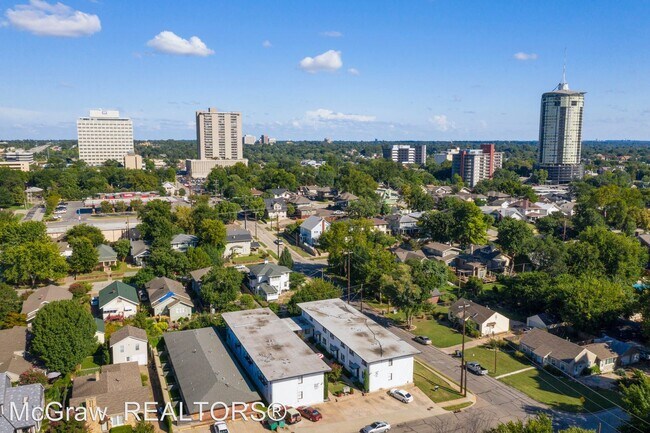 Building Photo - 1443 S Frisco Ave