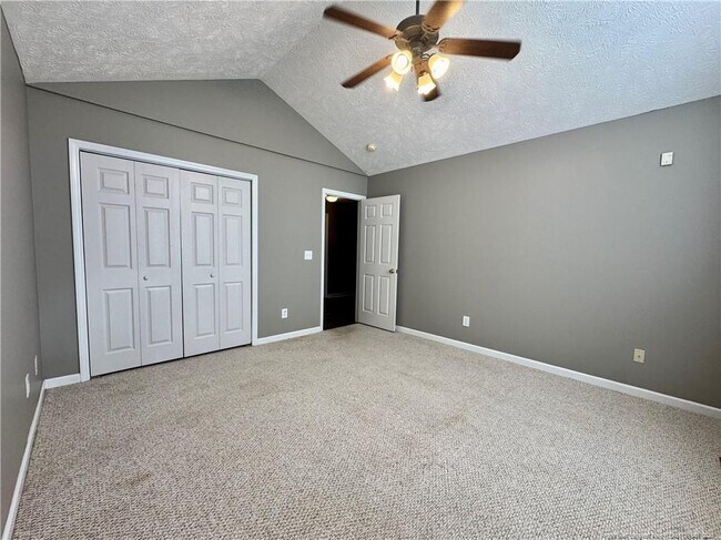 Building Photo - 271 Stone Cross Dr