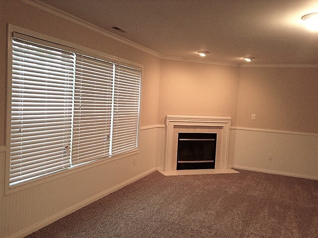 Building Photo - 6385 Matcumbe Way