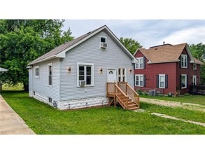 Building Photo - 624 E Hawthorne St