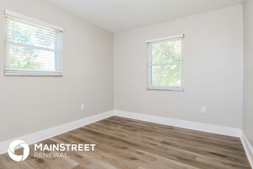 Building Photo - 6342 Brack St