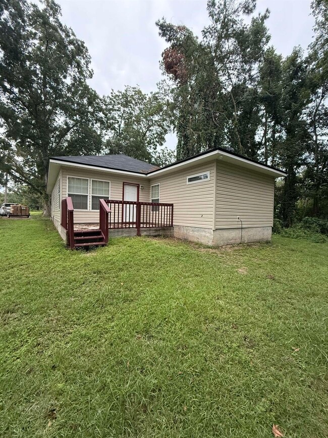 Building Photo - 370 Brown Rd