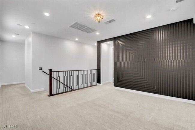 Building Photo - 318 Wind Poppy St