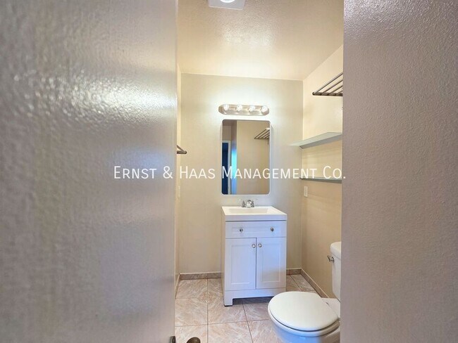 Building Photo - 4170 Elm Ave