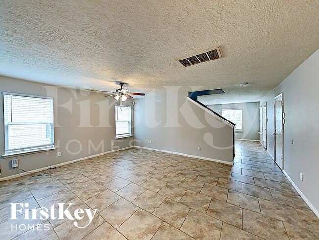 Building Photo - 3510 Fuller Bluff Dr