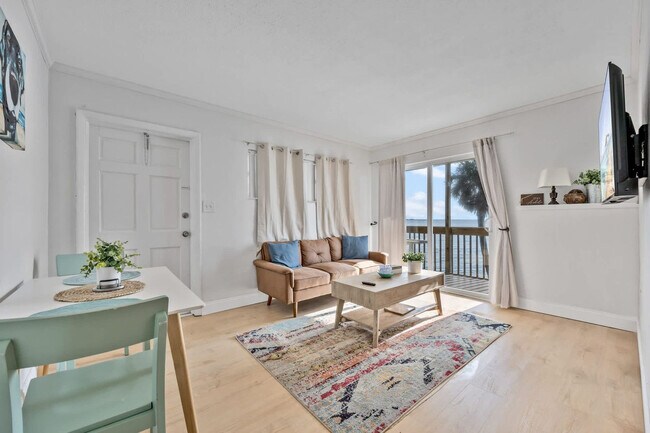 Building Photo - 3524 S Atlantic Ave