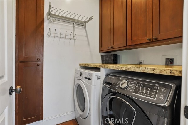 Building Photo - 250 Santo Tomas Ave