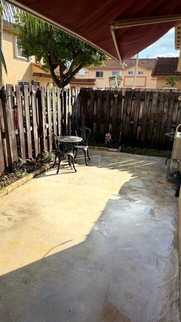 Enclosed Patio - 17318 NW 74th Ave