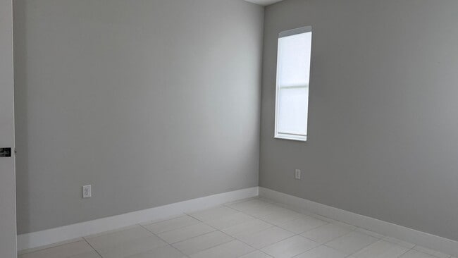 Building Photo - 7744 Sandhill Lake Dr