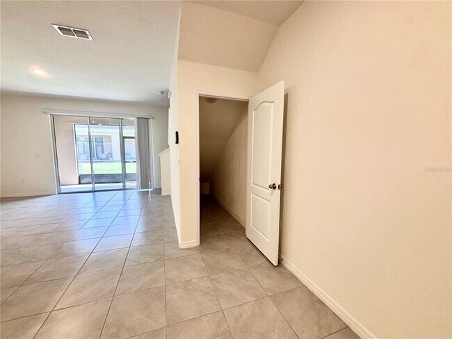 Building Photo - 1232 Yellow Finch Dr