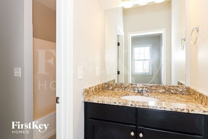 Building Photo - 1120 Grayson Oaks Dr