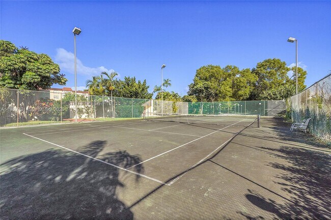 Building Photo - 1681 NW 70th Ave