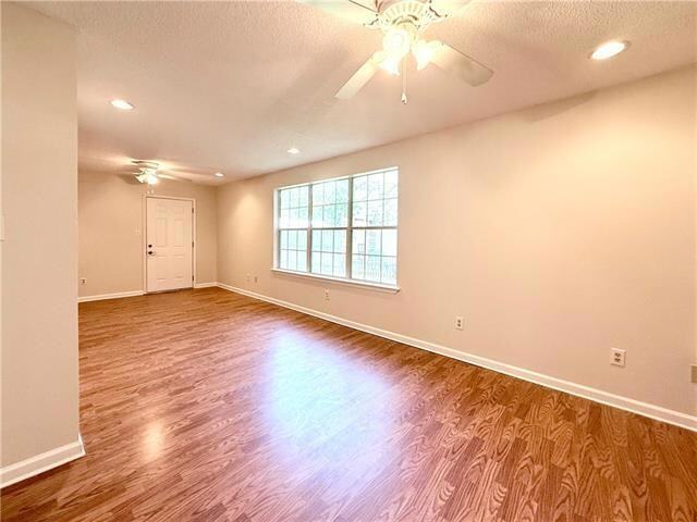 Building Photo - 607 S Taylor St