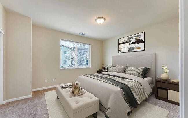 Building Photo - Fantastic 2 Bedroom 2.5 Bath Near UNR!