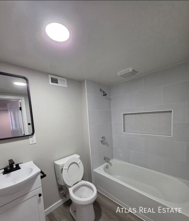 Building Photo - 2841 N 64 St