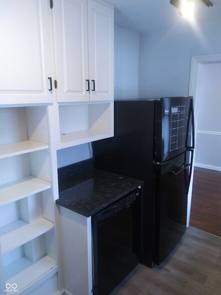 Building Photo - 4923 Carvel Ave