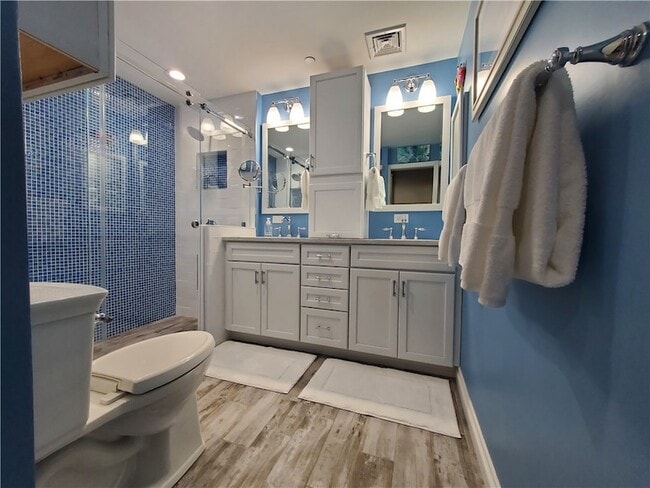 Building Photo - 31 Coddington St