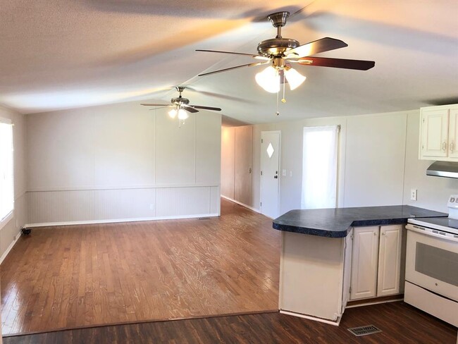 Building Photo - 3074 FM 1486