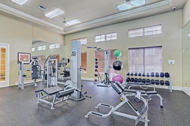 Building Photo - 6511 Emerald Dunes Dr