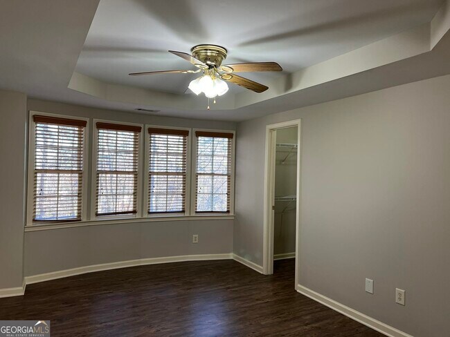 Building Photo - 2476 Sewell Mill Rd