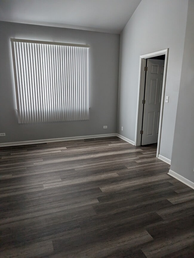 Building Photo - 1966 Alinda Ave