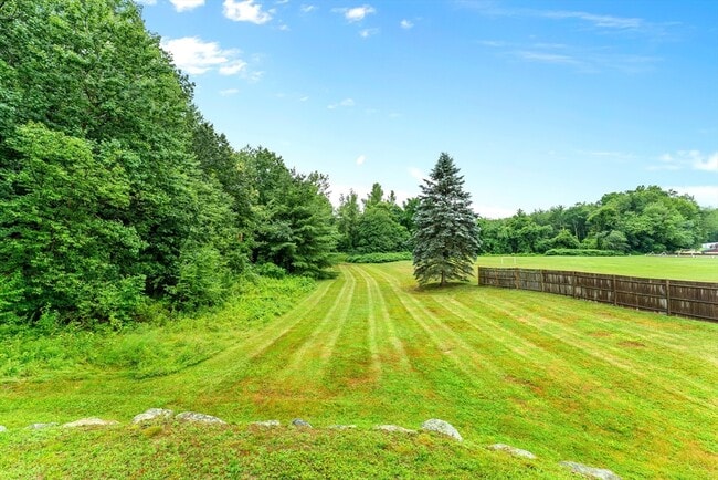 Building Photo - 38 Haskell St