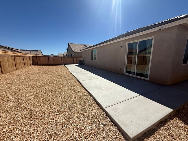 Building Photo - 3627 Santa Monica Ct